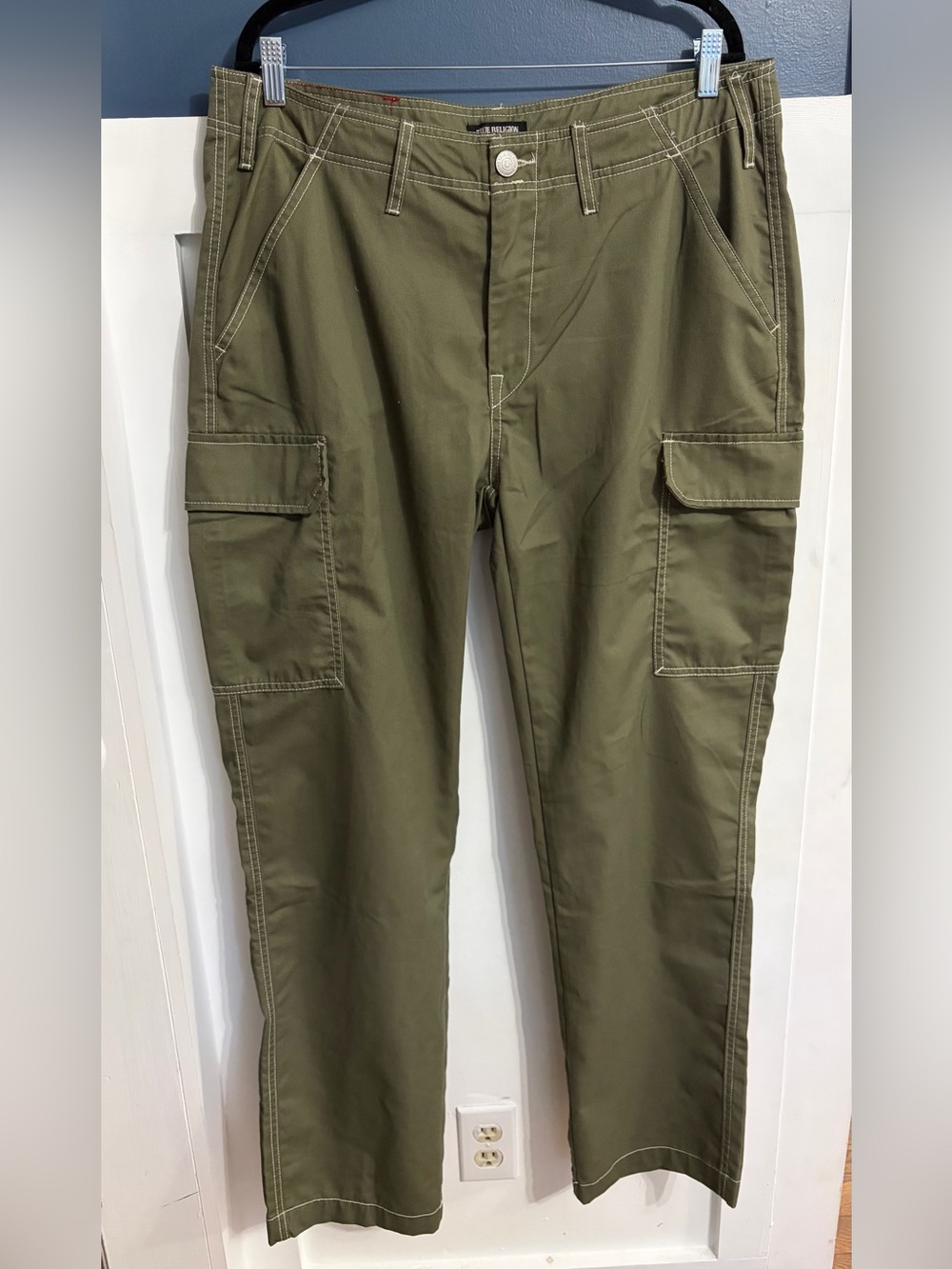 True Religion Men's Baggy Embroidered Kalamata Olive Cargo Pant Size 34x32